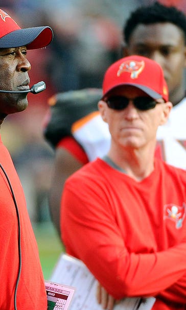 Lovie Smith has a message to the fans: 'Stay with us'